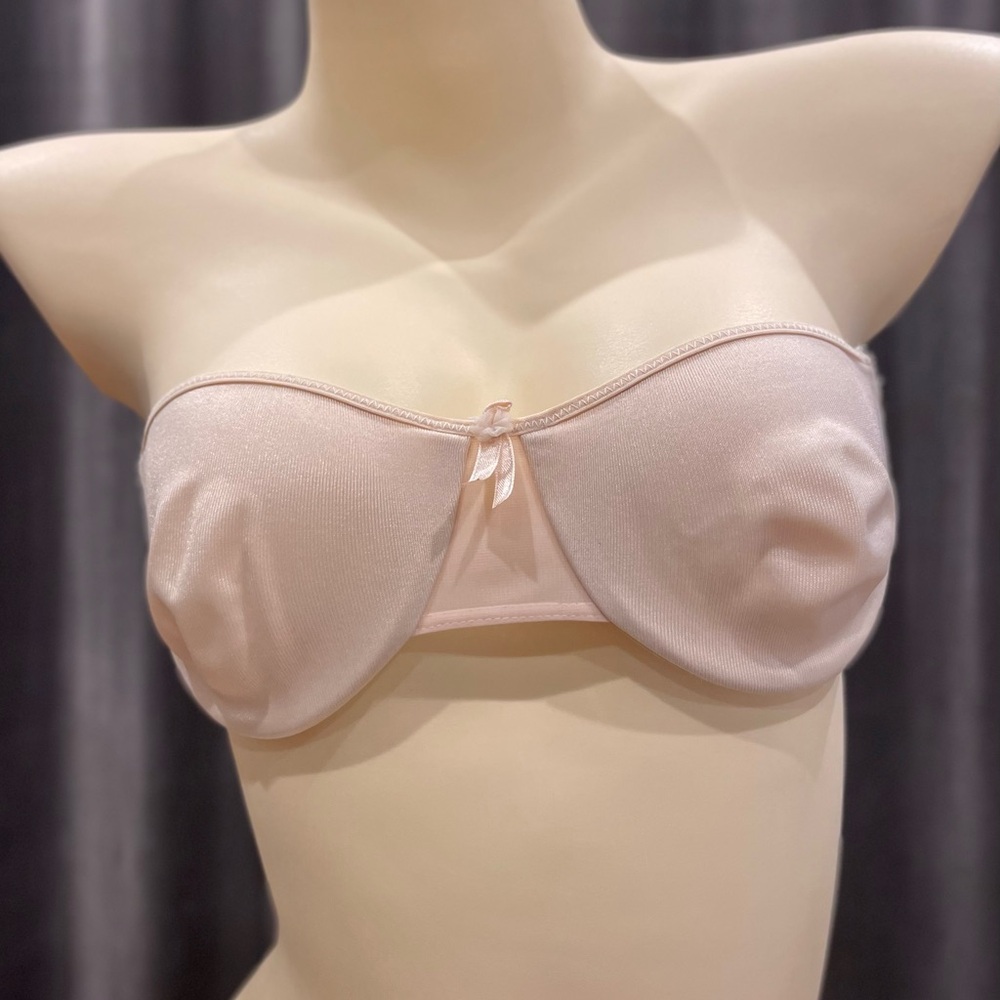 Vintage Playtex 32B beige strapless bra